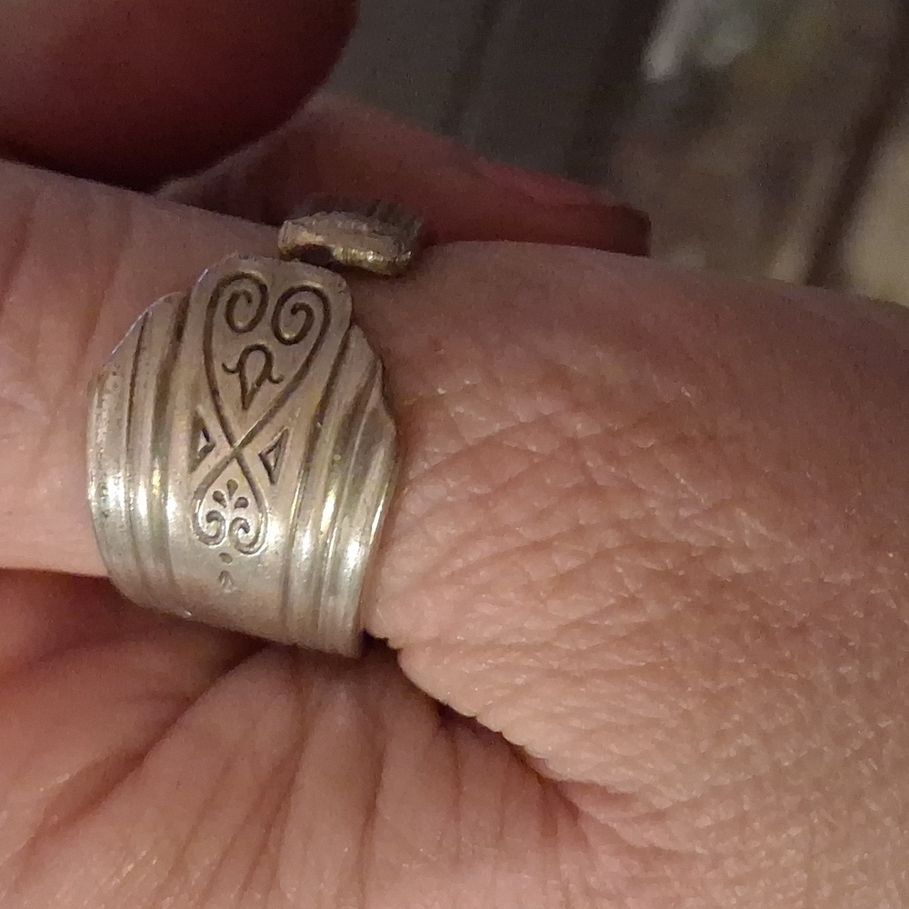 NATIONAL SILVER COMPANY SPOON RING - Picture 4 of 4